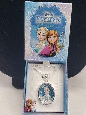 Disney Frozen Elsa Winter Magic Oval Pendant Necklace NIB